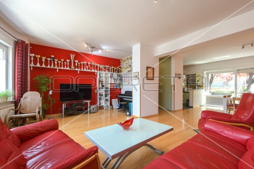 Thumbnail 5816162 - 4