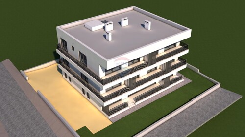 Thumbnail 5817755 - 4