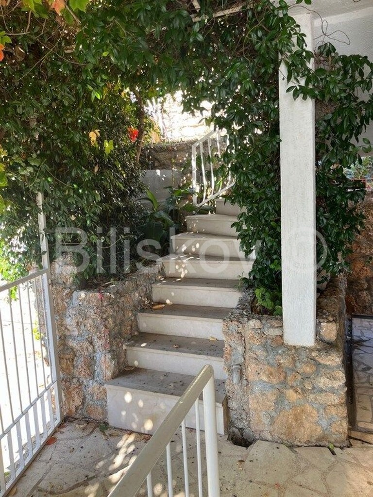 Image 5820365 - 7