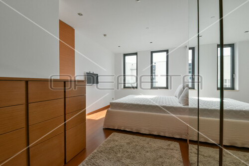 Thumbnail 5822449 - 10