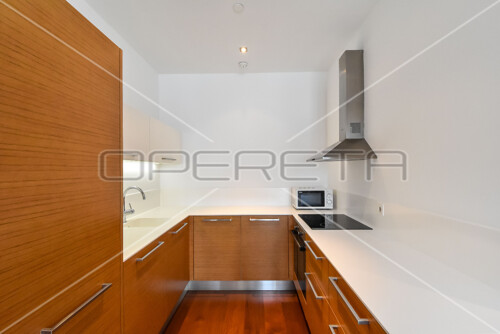 Thumbnail 5822449 - 3