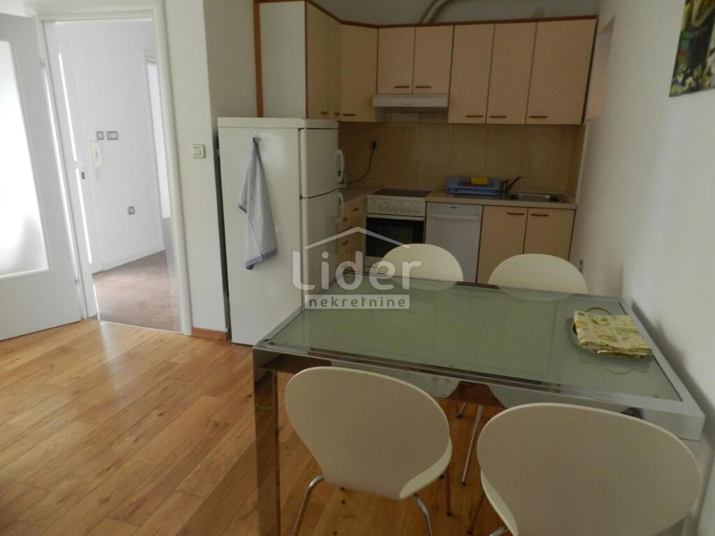 Image 5827731 - 6