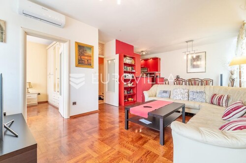 Zagreb, Svetice funkcionalan dvosoban stan 57 m2
