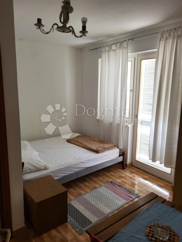 Thumbnail 5829872 - 7