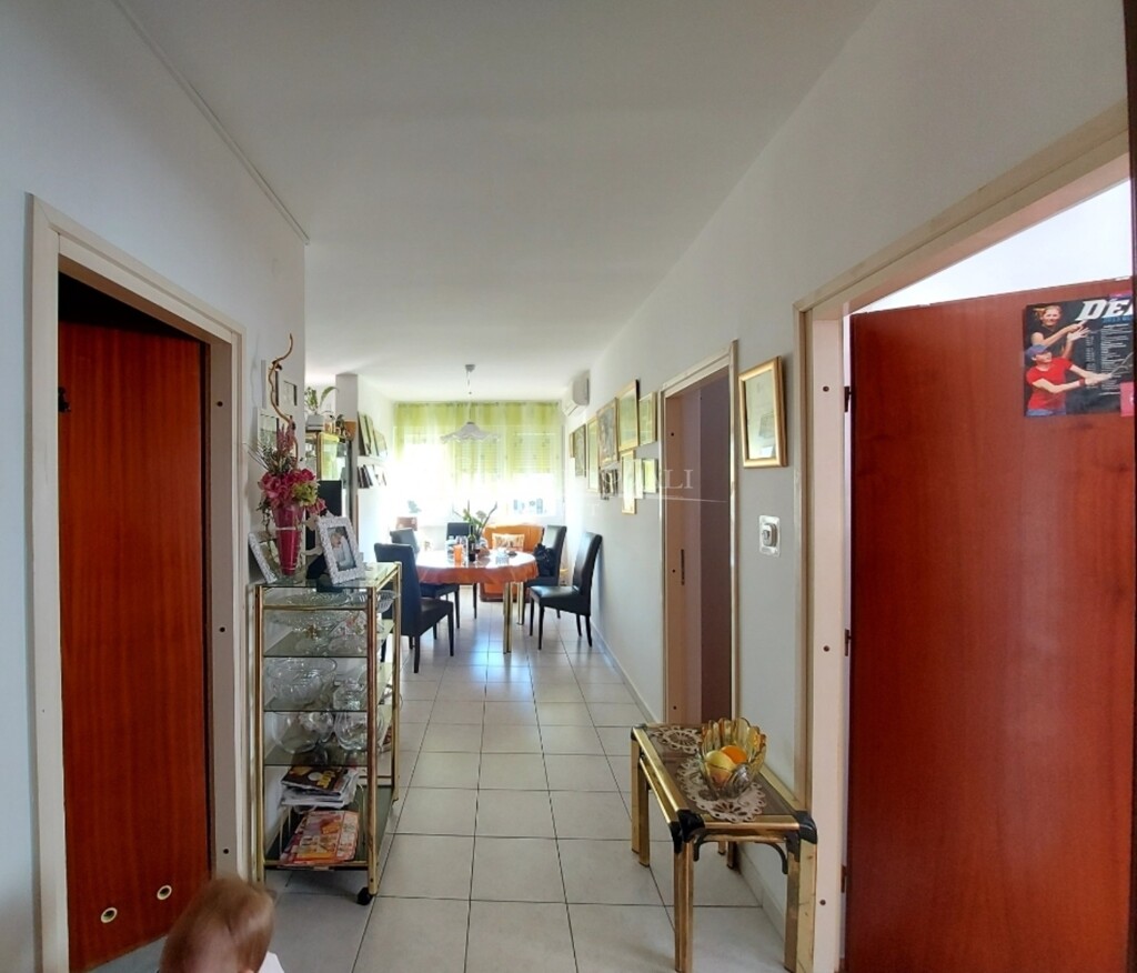 Image 5829986 - 11