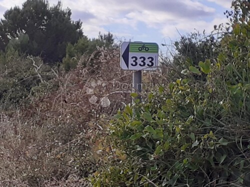 Thumbnail 5831866 - 8