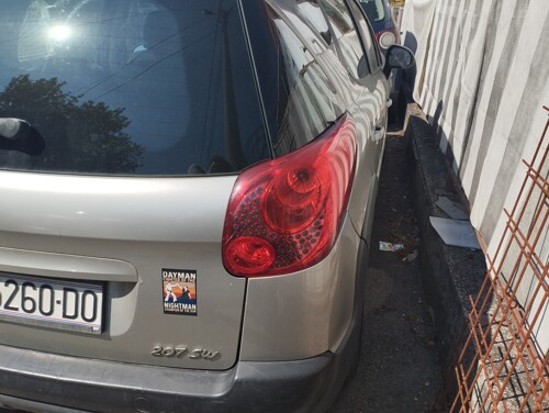 Peugeot 207 ,2008 god, karavan zadnje štop svjetlo prodajem