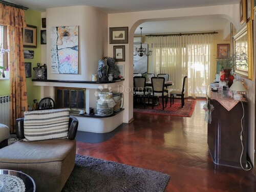 Thumbnail 5836228 - 7