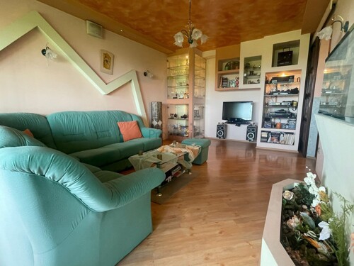 NOVI ZAGREB (SREDIŠĆE) - PREKRASAN 3-SOB. STAN 86,10 M2