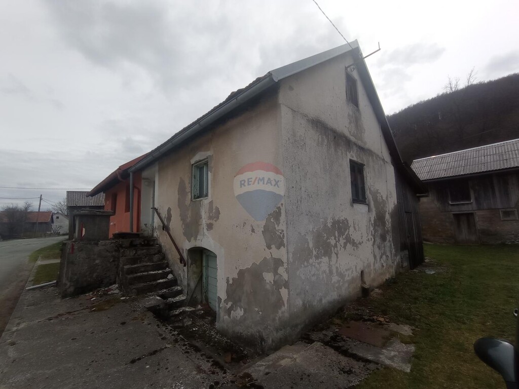 Image 5837275 - 6