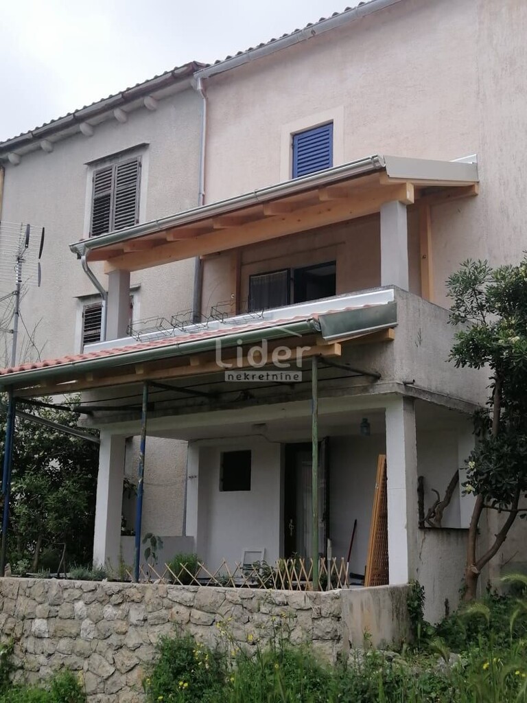 Image 5839200 - 2