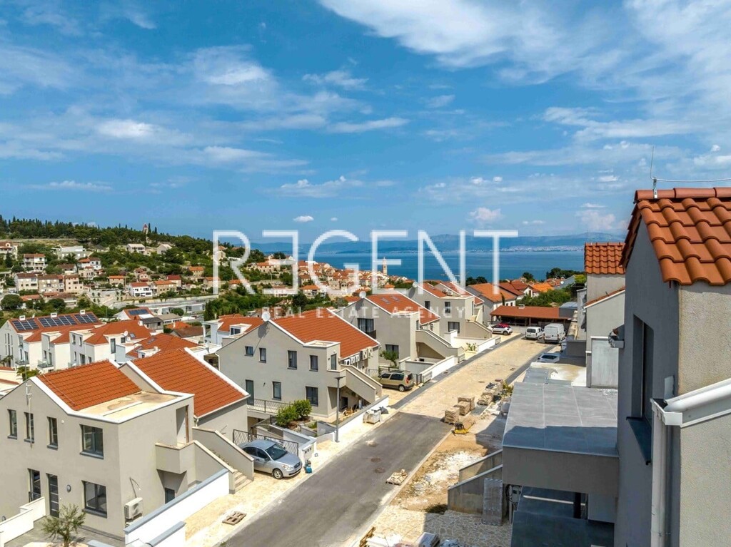 Image 5839869 - 5