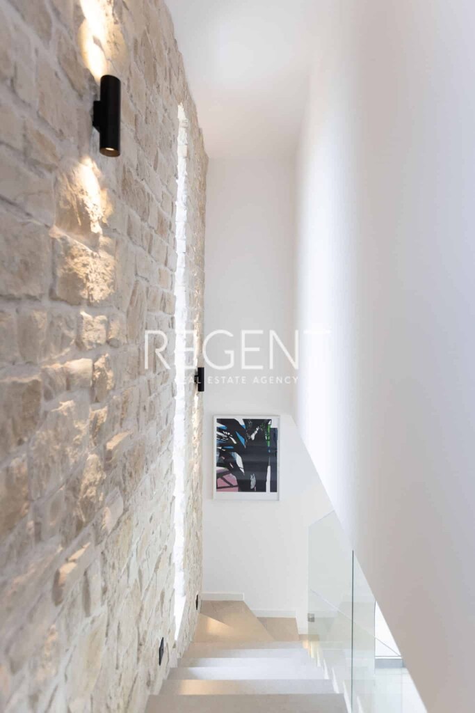 Image 5839929 - 14