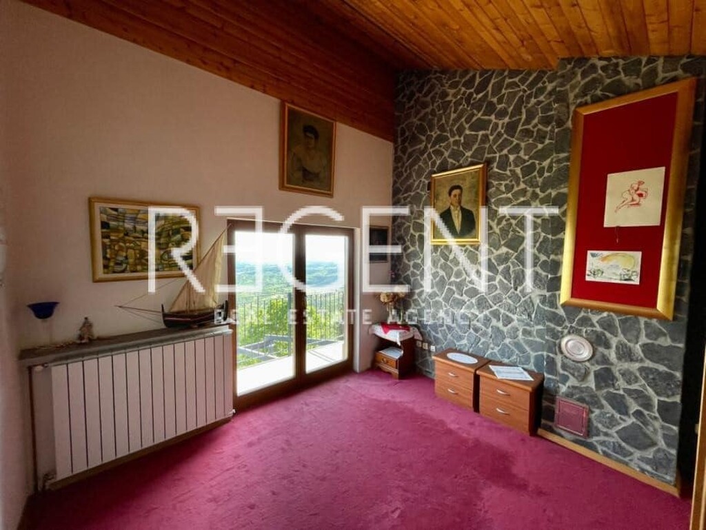 Image 5840026 - 7