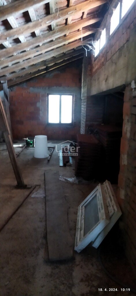 Image 5842286 - 13