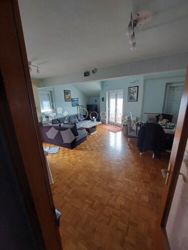 Thumbnail 5842303 - 2