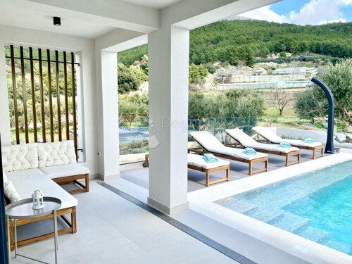 Thumbnail 5842324 - 17