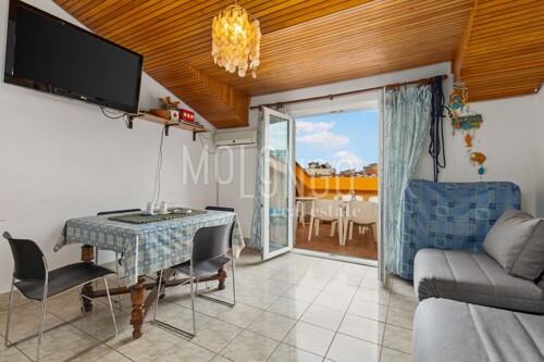 Thumbnail 5842386 - 5