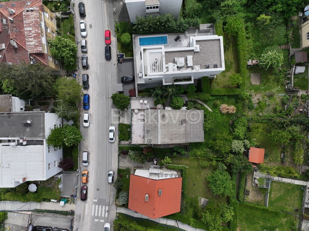 Image 5842444 - 3