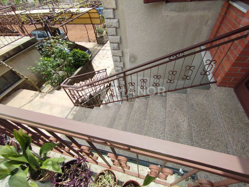 Image 5843513 - 19
