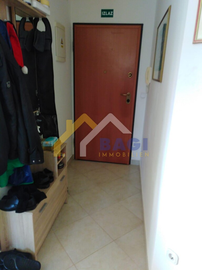 Image 5845900 - 8