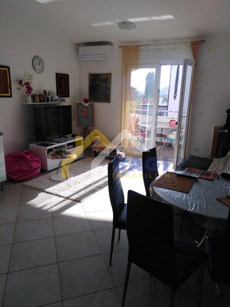 Image 5845900 - 9