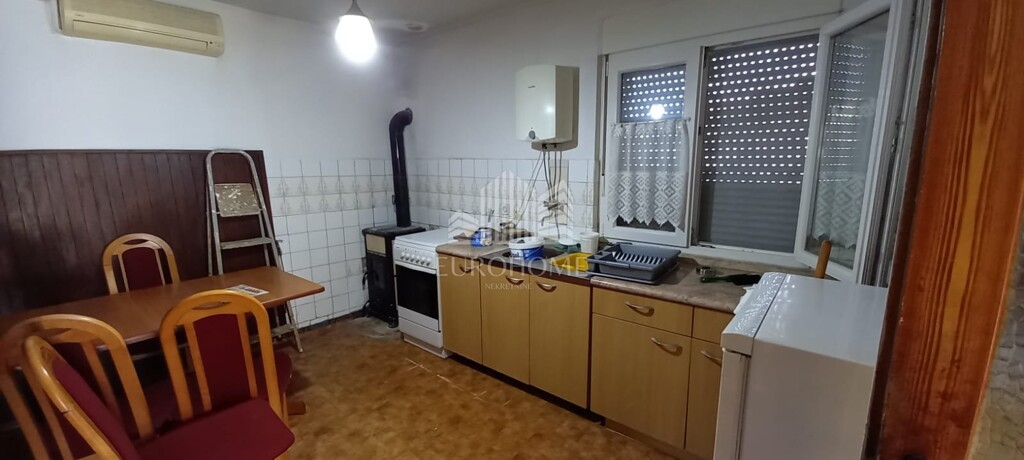 Image 5845908 - 6