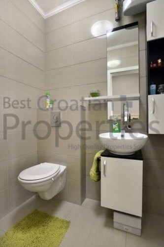 Thumbnail 5847409 - 15