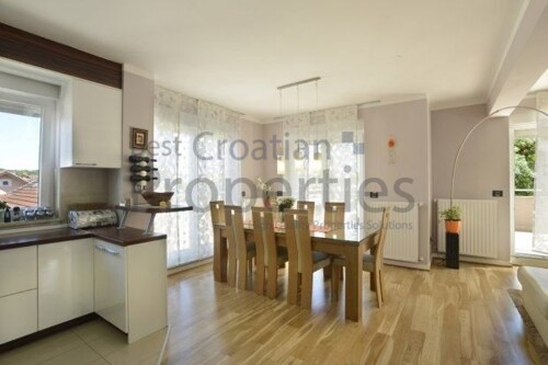 Thumbnail 5847409 - 6