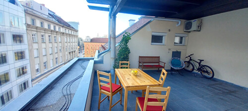 Centar, predivan stan, 45m2, 4. Kat, lift