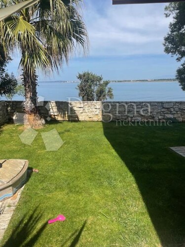 Thumbnail 5854605 - 13