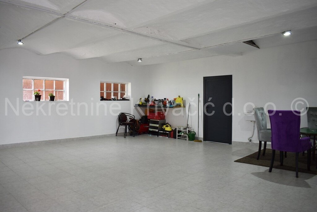 Image 5854716 - 22
