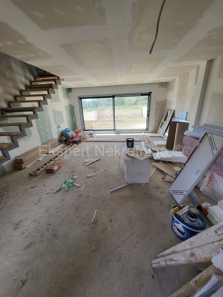 Image 5856865 - 4