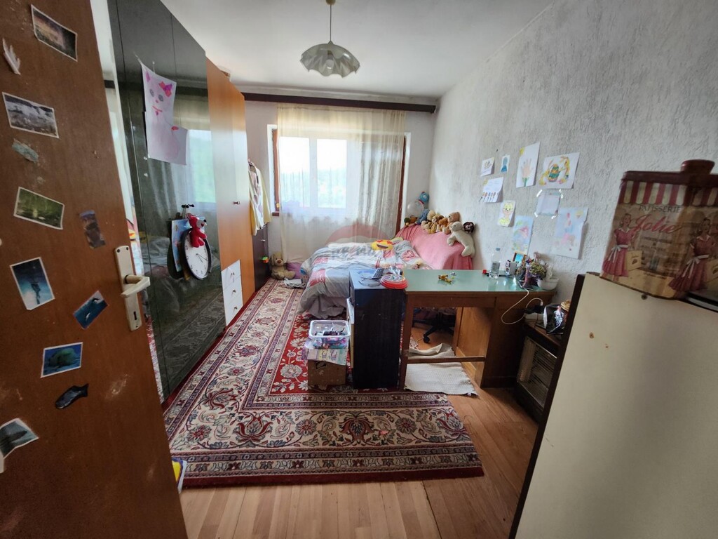Image 5859356 - 24
