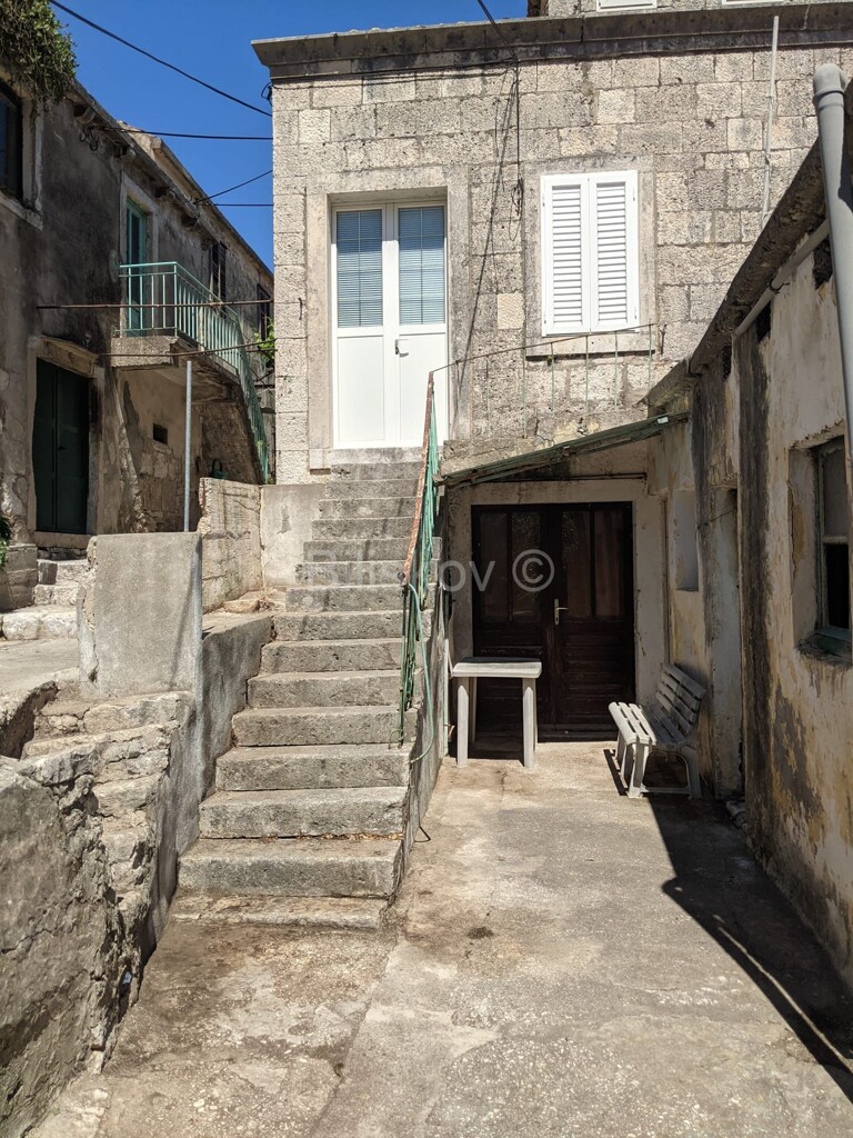 Image 5860286 - 2