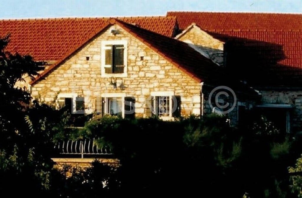 Image 5860310 - 1