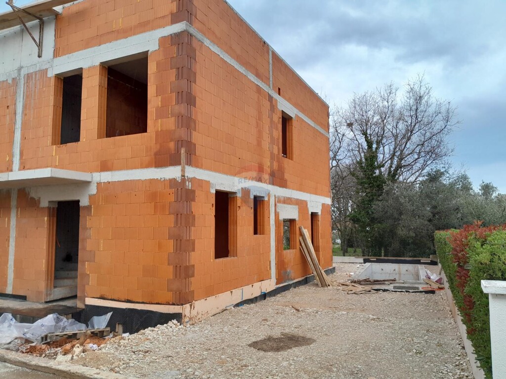 Image 5860453 - 4