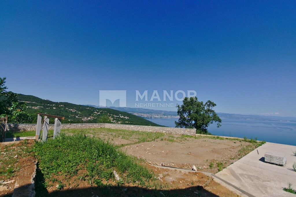 Image 5861677 - 5