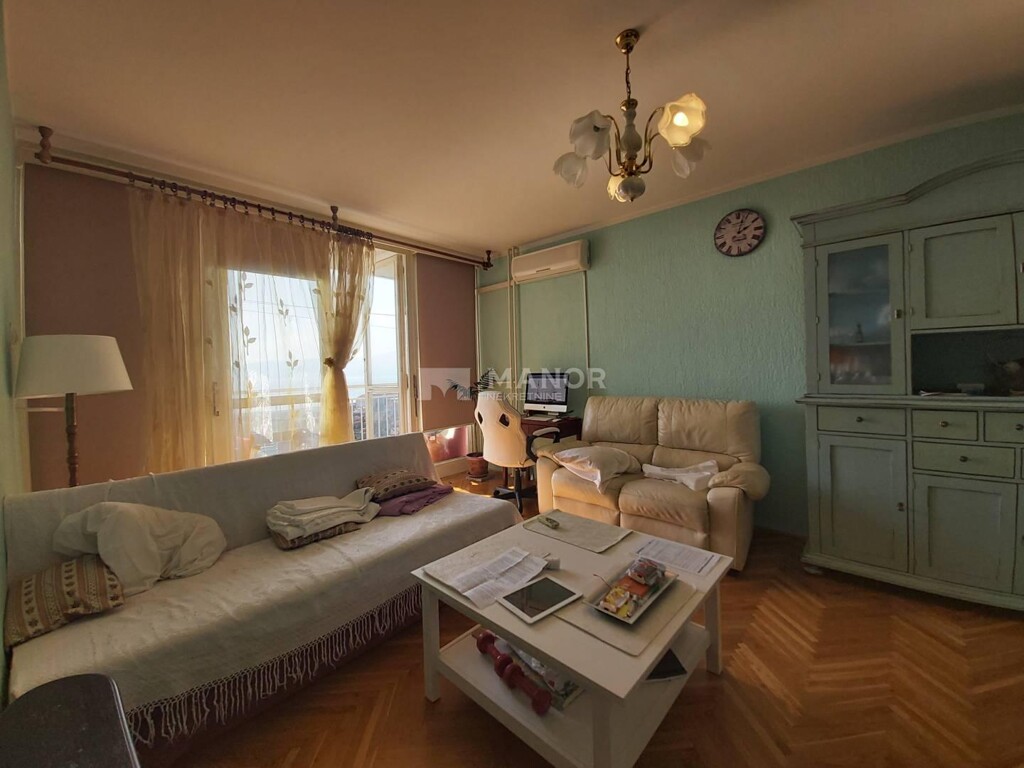 Image 5862835 - 1
