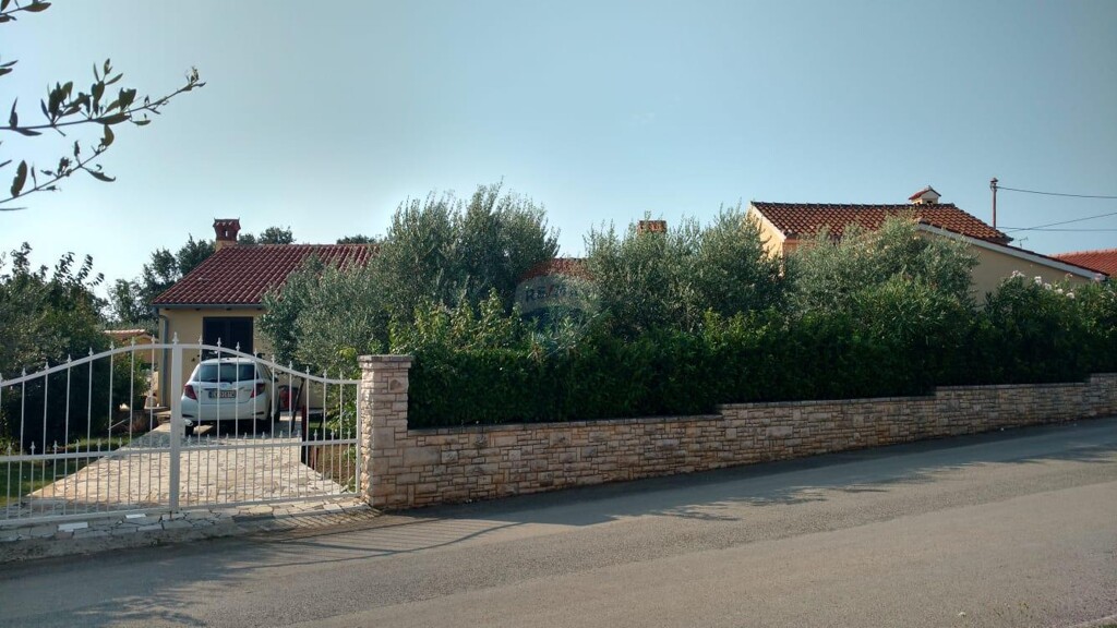 Image 5862868 - 7