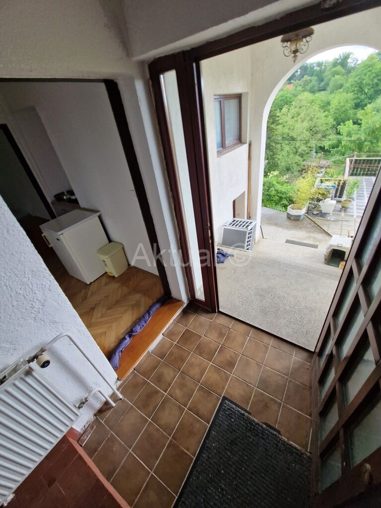 Image 5863606 - 3