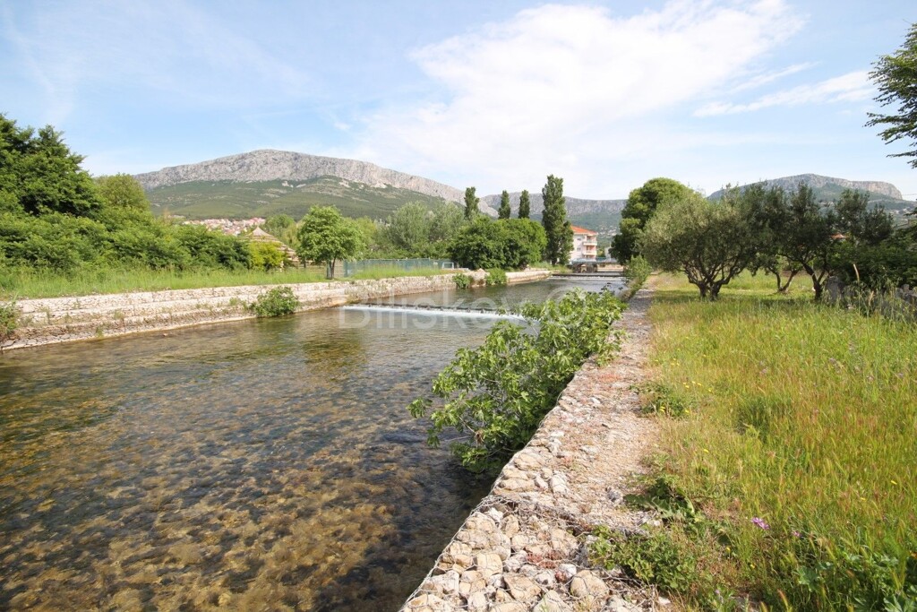 Image 5863609 - 15