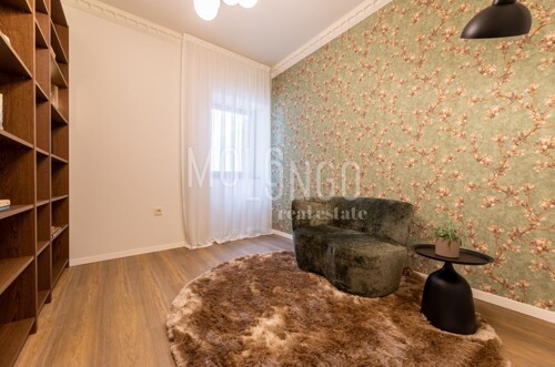 Thumbnail 5863690 - 13