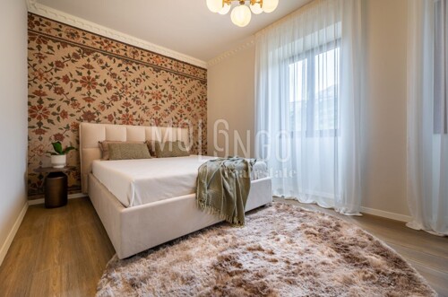 Thumbnail 5863690 - 11