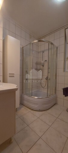 Thumbnail 5865462 - 6