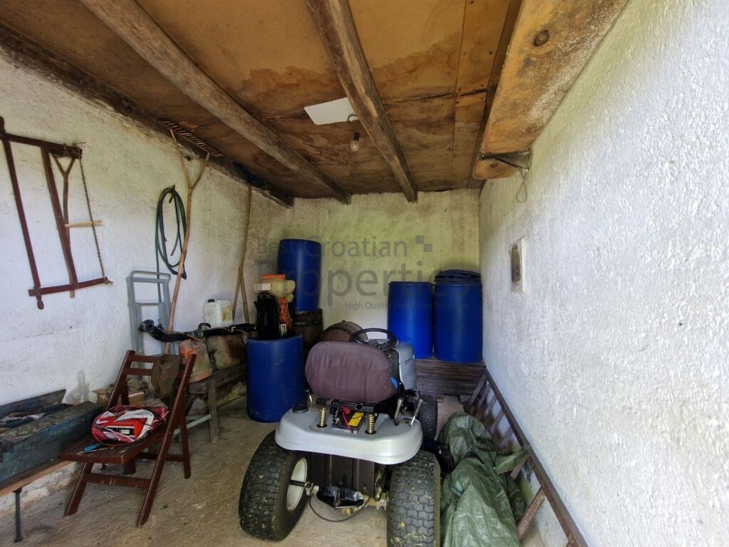 Image 5867789 - 16