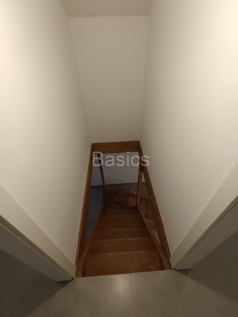 Image 5870817 - 5