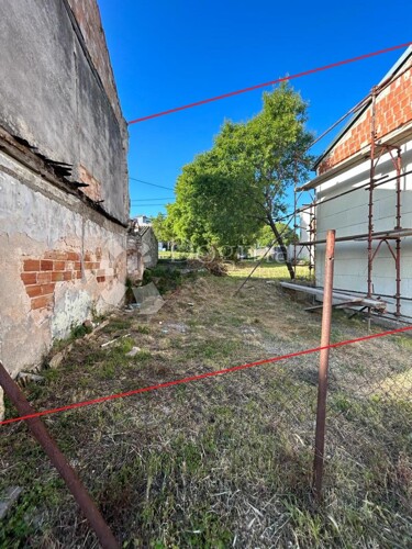 Thumbnail 5871378 - 3