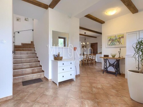 Thumbnail 5872225 - 18