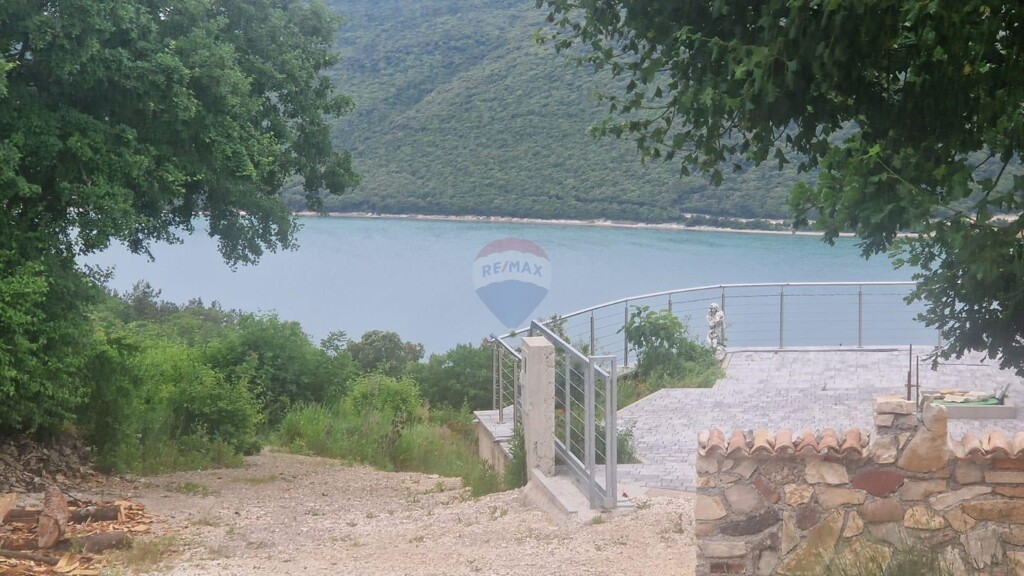 Image 5872465 - 2